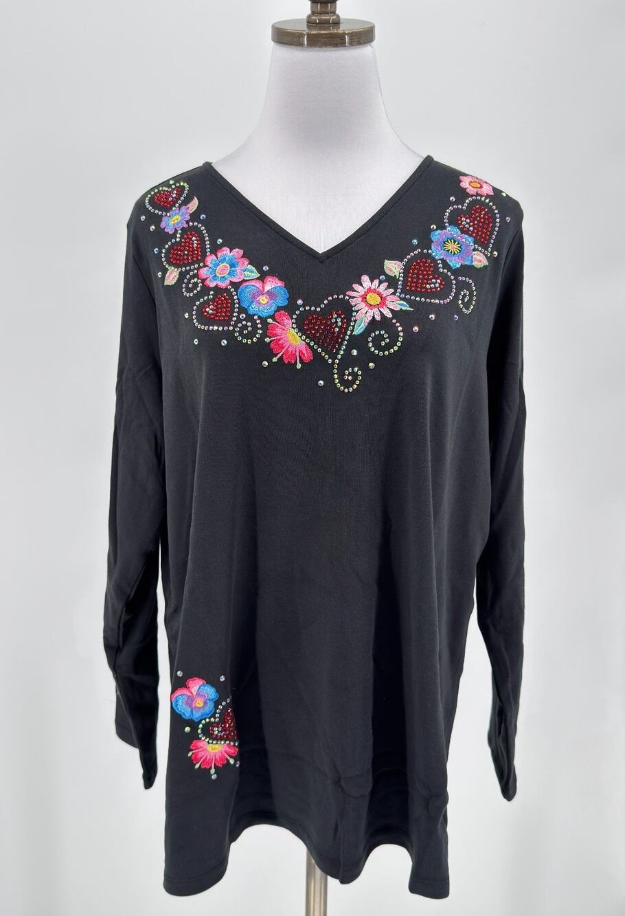 Quacker Factory Be Mine Valentine's Black V Neck Long Sleeve Top Sz 1X NEW